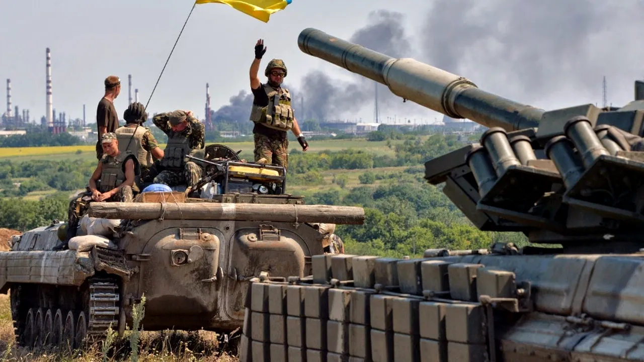 Un român şi trei ruşi au rămas fără cetăţenia ucraineană / Sunt anchetați pentru contrabandă cu armament în Ucraina
