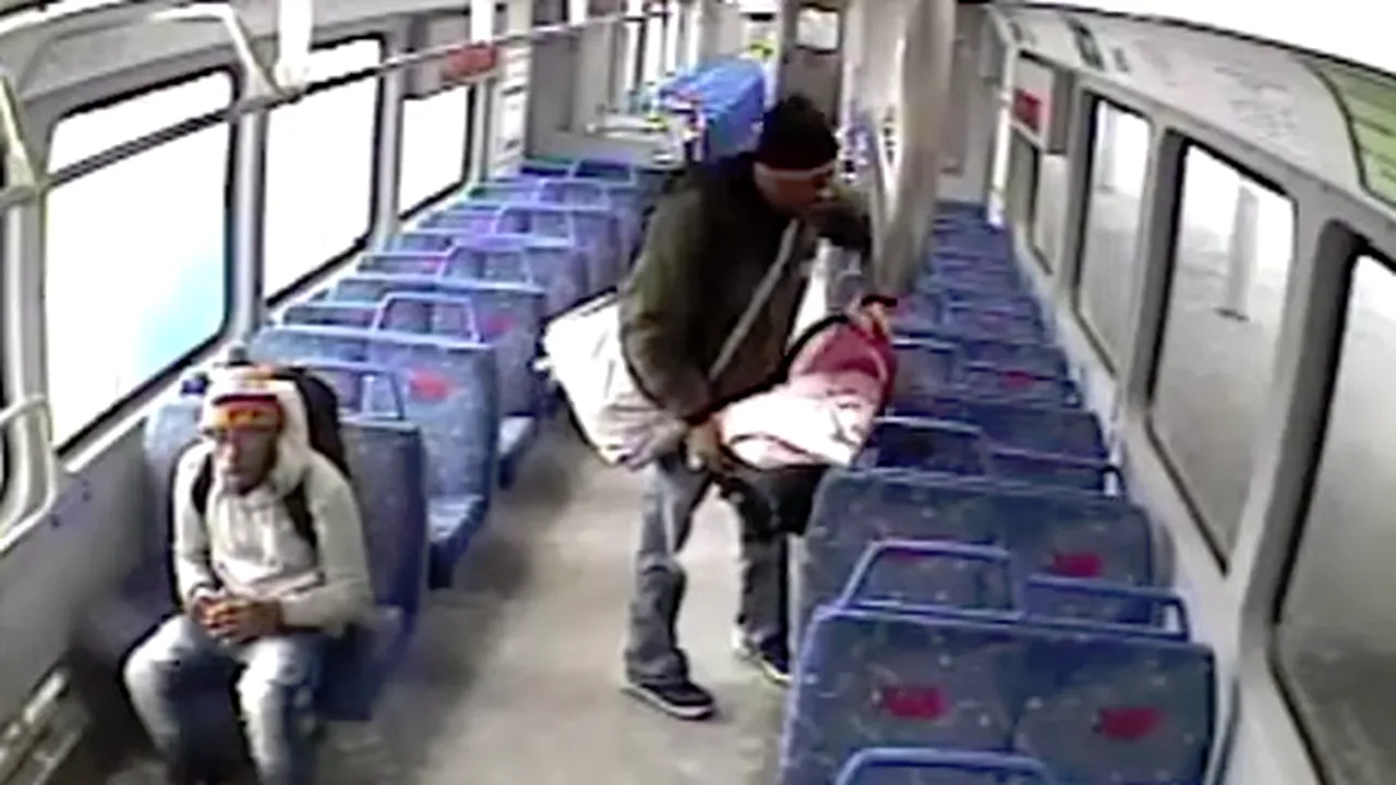 GREȘEALĂ de zile mari. Un tată ȘI-A „UITAT