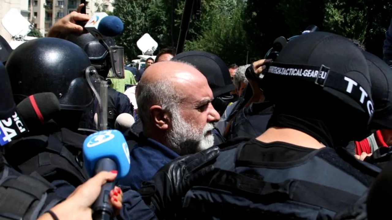 Judecarea dosarului în care Omar Hayssam este acuzat de înșelăciune, amânată la 1 octombrie
