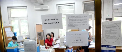 Sindicaliştii din administraţie pregătesc GREVA. Se cere interzicerea cumulului pensie - salariu în toate domeniile