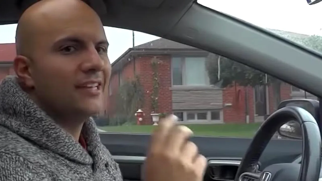 Cel mai sigur mod prin care poți deschide ușa la mașină, explicat pe îndelete. Ce presupune „metoda olandeză