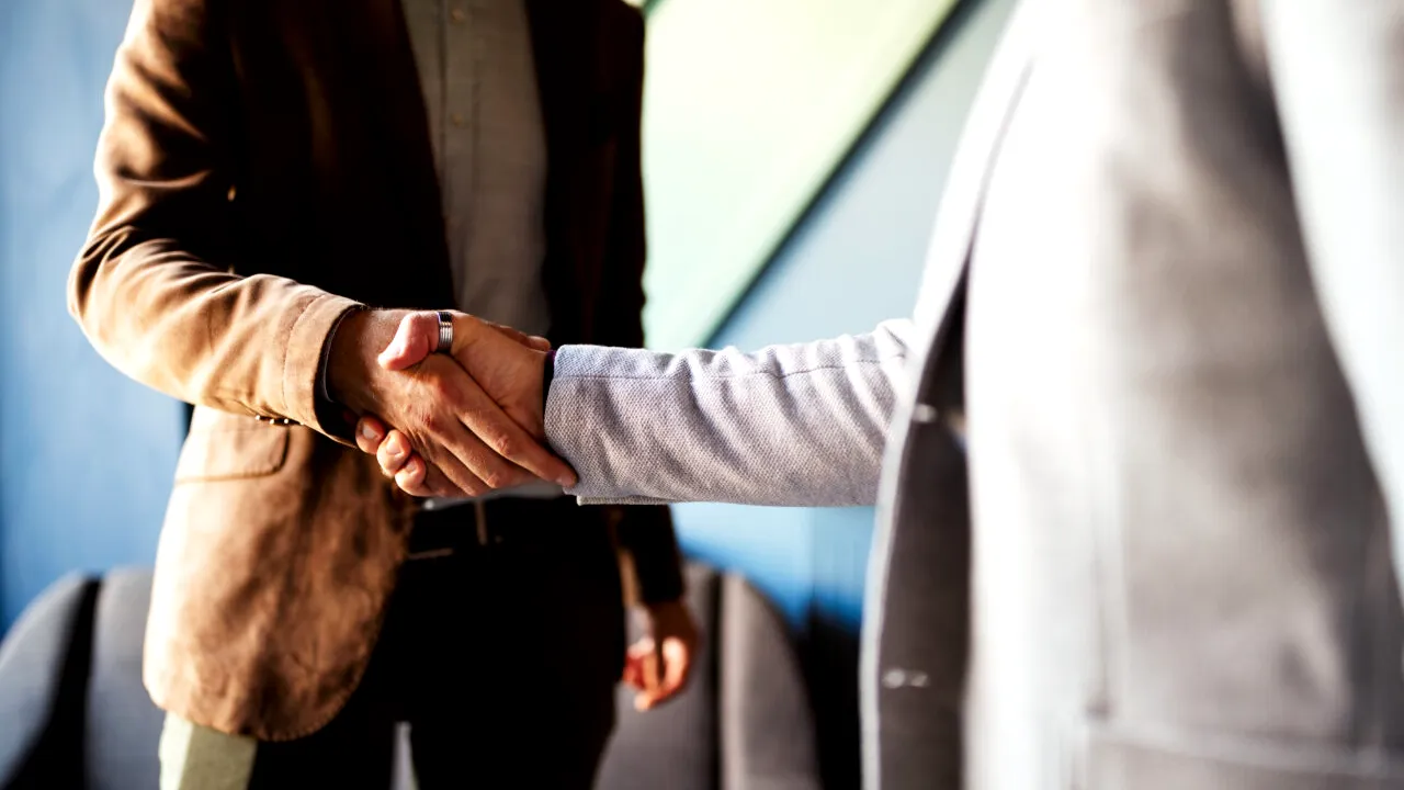 Boom în industria IT: un colos din Franța vrea să angajeze peste 1.000 de români până anul 2030