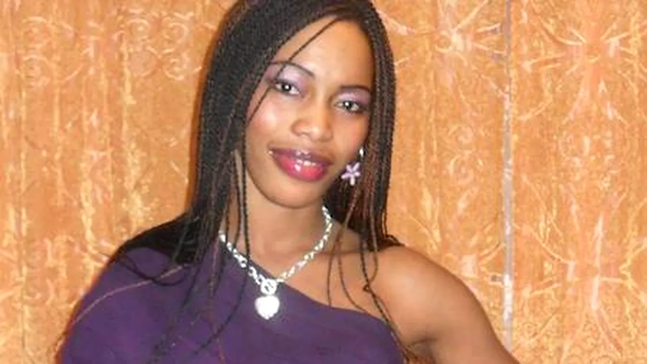 O polițistă de 28 de ani și-a dat DEMISIA din cauza „relației nepotrivite