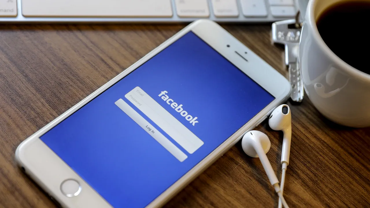 I-a spart contul de Facebook și i-a publicat mesajele: A acționat din GELOZIE. Bărbat din Alba CONDAMNAT la doi ani de închisoare cu suspendare 
