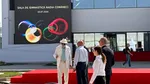 Se inaugurează sala de gimnastică a Nadiei Comăneci, GymNadia. Țiriac, Bolojan și Ilie Năstase participă