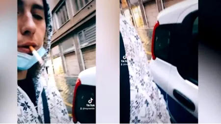 VIDEO | Un român a urinat pe o mașină de poliție din Italia. Momentul a fost filmat și postat pe Tik Tok. Cum a fost pedepsit