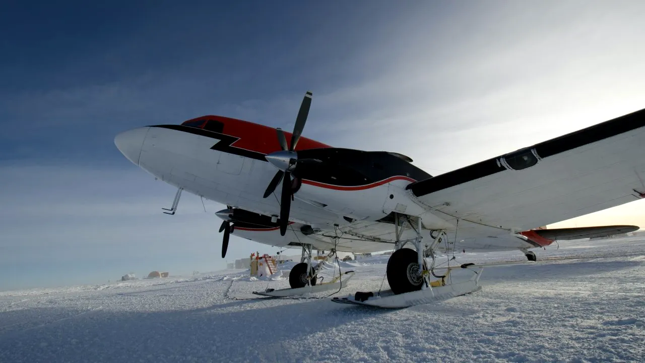 Vaccinul AstraZeneca a ajuns la Polul Sud după nouă luni de la lansare