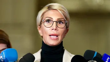 Daniel Zamfir, replică pentru Raluca Turcan: „Trebuie să ai mare tupeu după ce ai comis-o grav cu coiful dacic să îndrăznești să ai păreri”