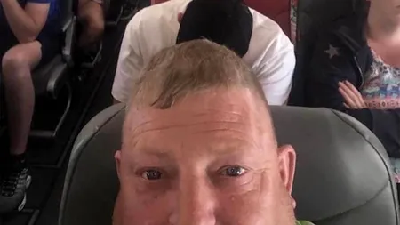 Detaliul surprinzător din această poză, realizată de un turist în avionul care a decolat din IBIZA