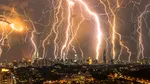 Meteorologii BBC Weather anunță 5 zile de furtuni electrice în București