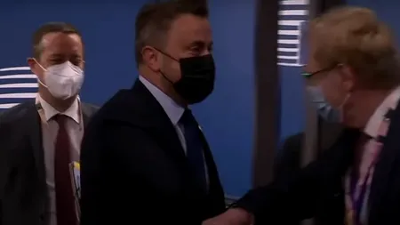Premierul luxemburghez Xavier Bettel, externat după ce a fost spitalizat în stare gravă cu COVID-19