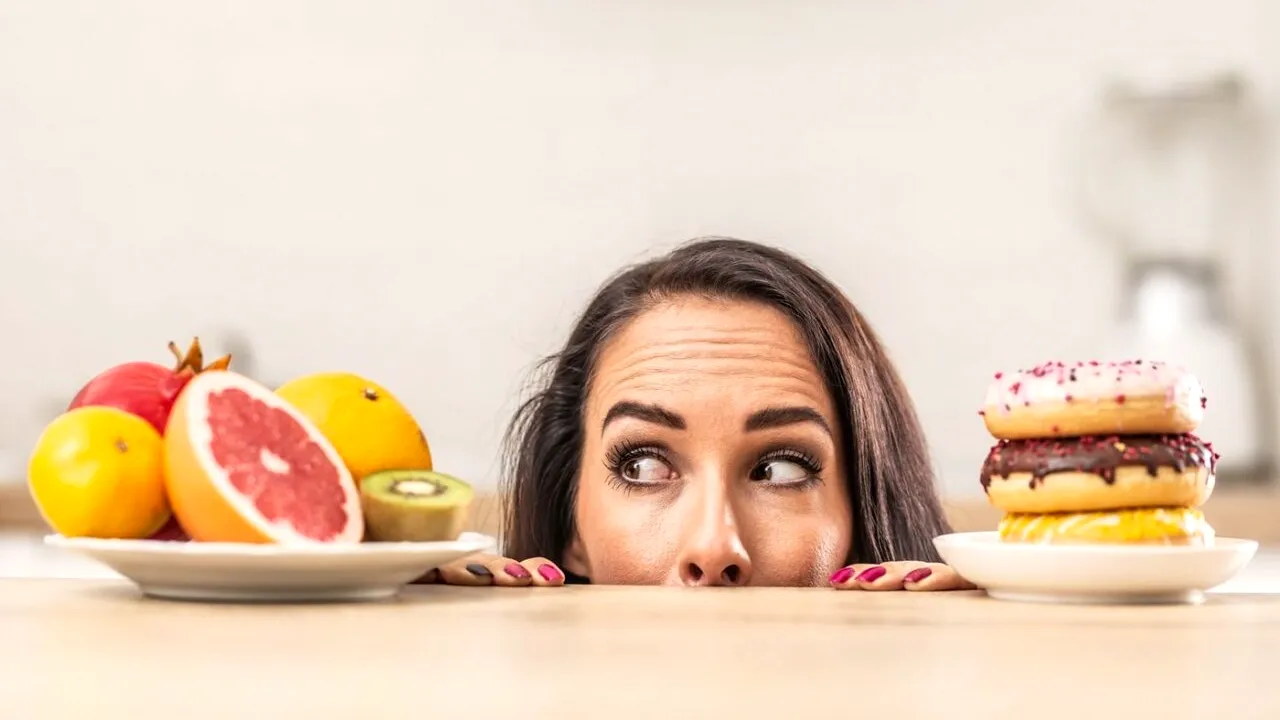 Top 5 ALIMENTE care își afectează sănătatea. Unul dintre ele este adorat de români!