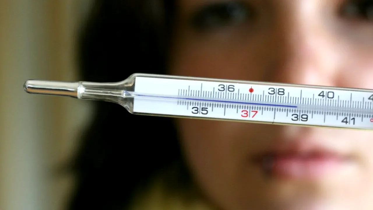 CE SIMPTOME indică o formă mai gravă de coronavirus. Cum ar trebui să procedeze medicii