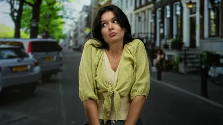 Ce amendă riști dacă îți parchezi mașina pe spațiul verde. Codul Rutier vine cu sancțiuni drastice, cât un salariu minim NET pe economie