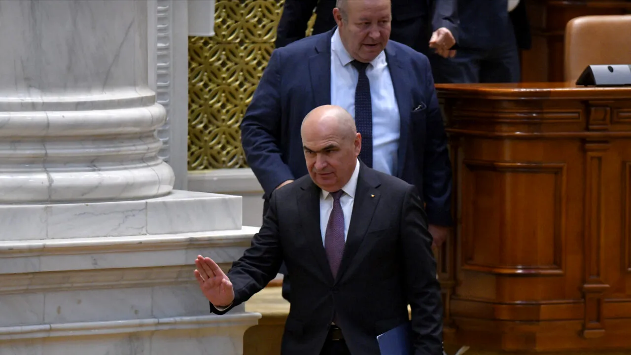 Mesajul de „adio” al lui Ilie Bolojan, în prima zi după ce Luca Niculescu i-a luat locul la conducerea Guvernului: „Mandatul s-a încheiat, responsabilitatea nu”