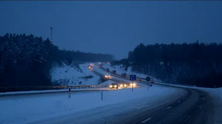 NINSORI puternice în România. Cum se circulă pe drumurile din țară și unde au fost scoase utilajele de deszăpezire