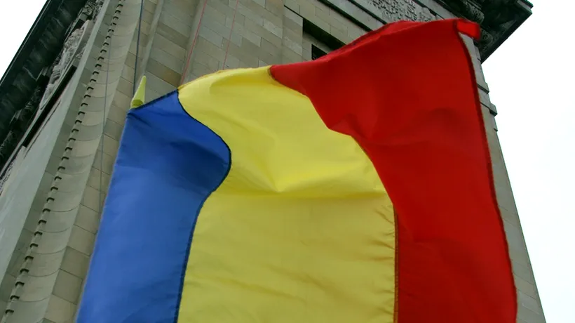 O angajată a Casei Limbii Române din Chișinău, amendată pentru că a arborat tricolorul românesc