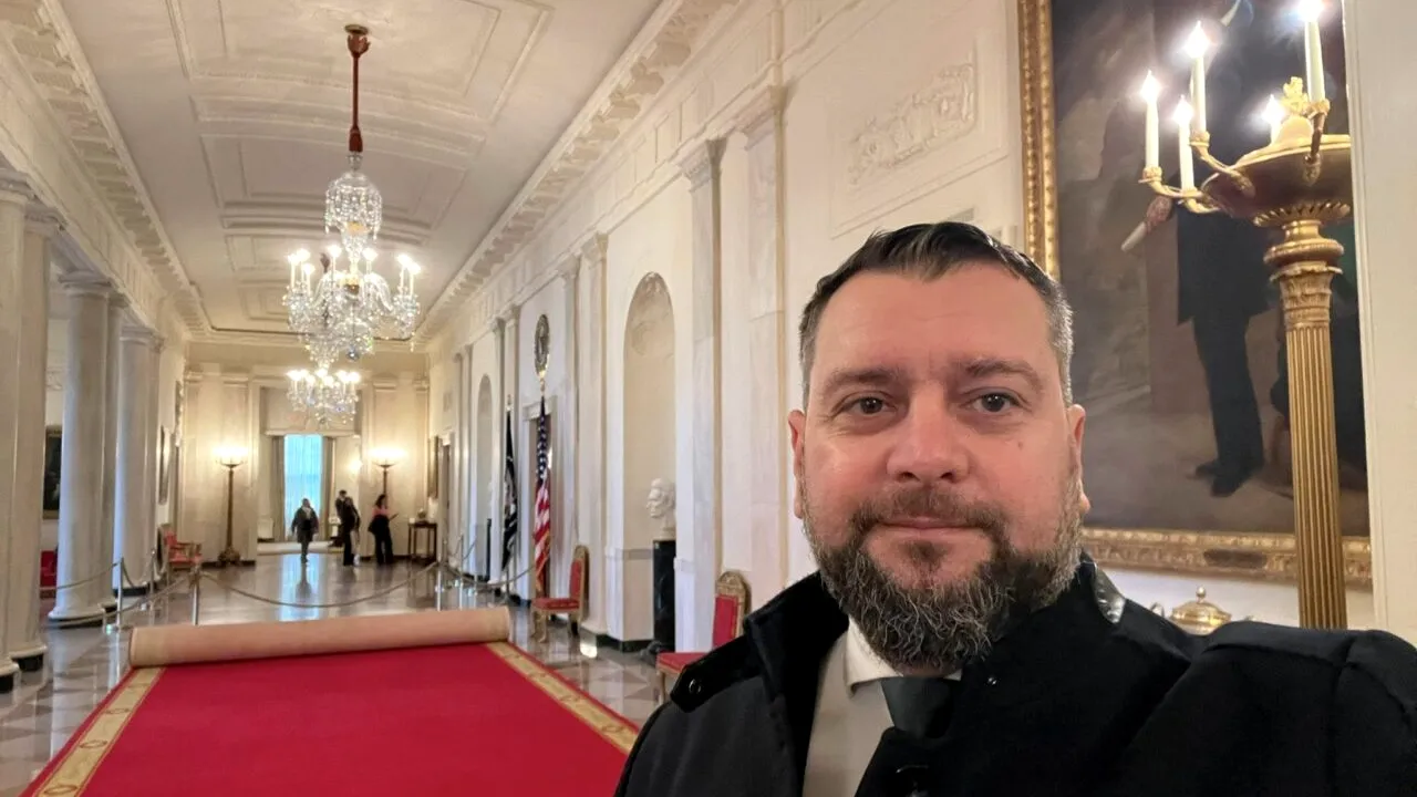 Senatorul AUR Ștefan Geamănu susține că închiderea centralelor pe cărbune este dictată de Bruxelles: „Reprezintă o condamnare la frig și sărăcie”