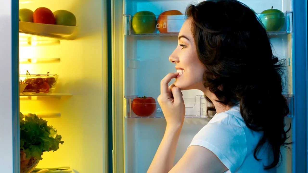 STUDIU. Aproape 22 de milioane de femei din Europa își păstrează în frigider produsele cosmetice