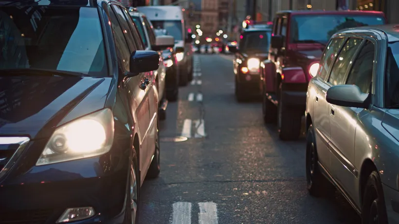 Uniunea Europeană renunță la planurile de înăsprire a standardelor privind poluarea din cauza autoturismelor