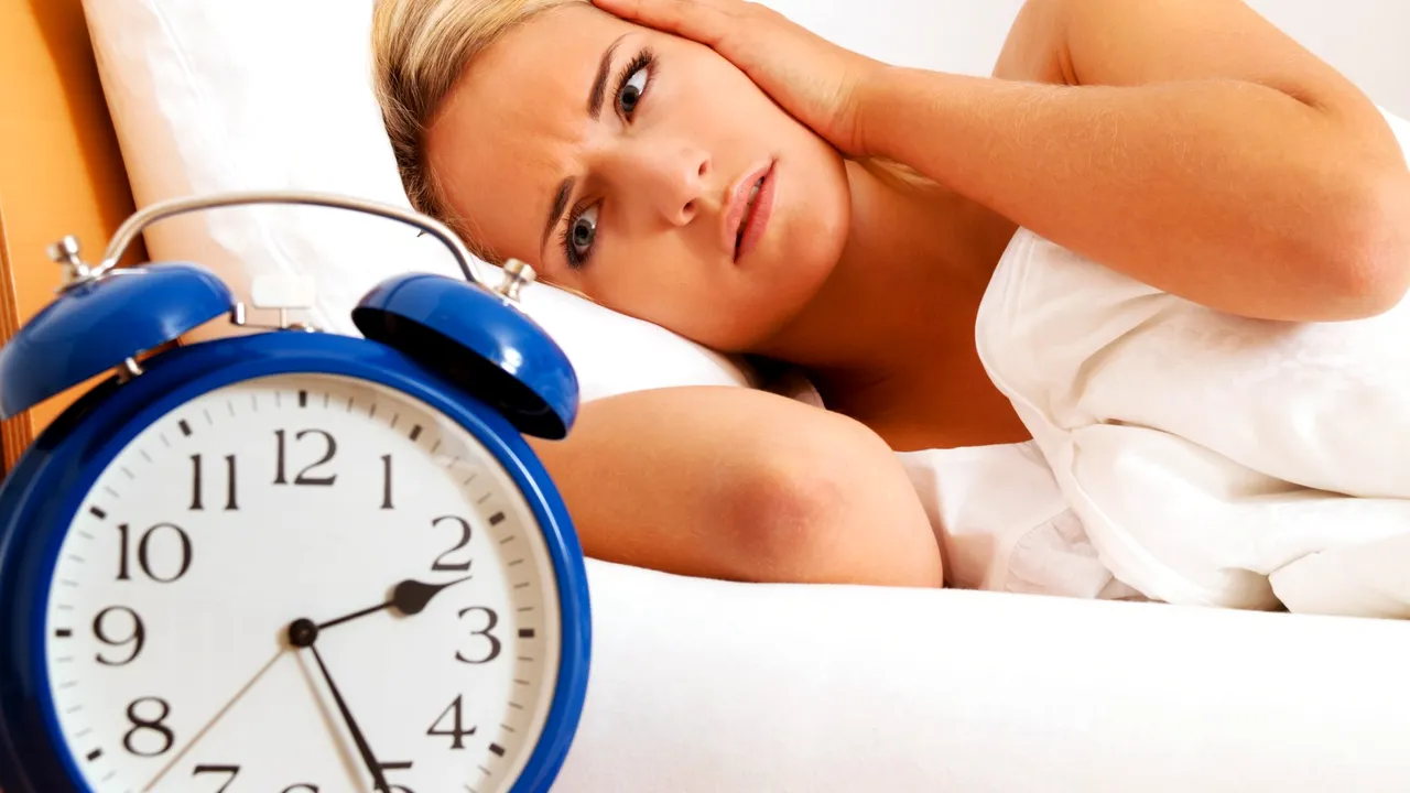 Zece obiceiuri NOCIVE de care ar trebui să scapi înainte să împlinești 30 de ani