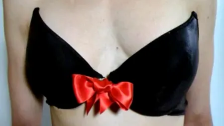 VIDEO. Invenție inedită: sutienul care se deschide când bați din palme