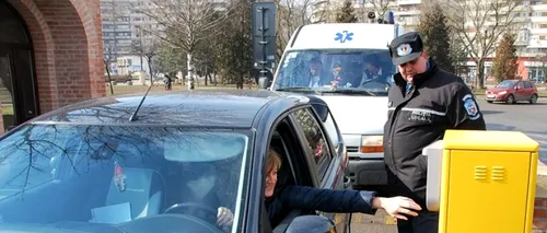 Sistemul de taxare pentru mașini din cetatea din Alba Iulia s-a blocat în prima zi de funcționare