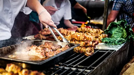 Cum să pregătești carnea pentru grătar, ca să fie suculentă. Secretele unui grătar perfect