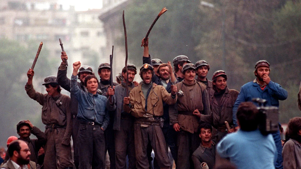 Victimele Mineriadei din 1990 vor primi DESPĂGUBIRI de la statul român