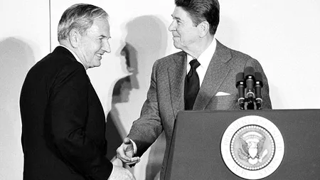 Cabala bogaților. De la asistații lor cu Cadillac, la asistații noștri cu Mercedes