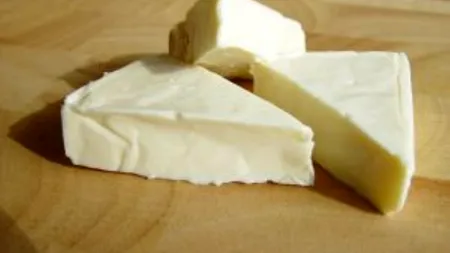 Brânza topită, „o otravă