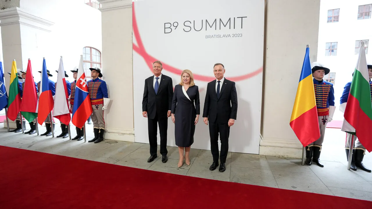 Declaraţie comună a liderilor formatului Bucureşti 9: „SUSȚINEM cu fermitate aspiraţiile euroatlantice ale Ucrainei”