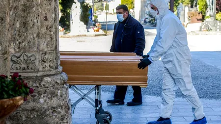 Italia, îngenuncheată! Cât se așteaptă pentru o incinerare. Firmele de pompe funebre amenință autoritățile