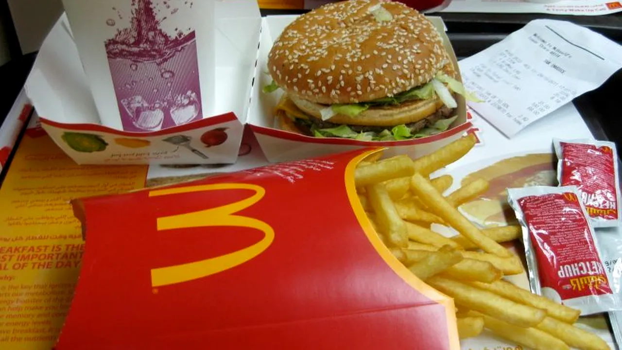 GALERIE FOTO: Cum arată bucătăria secretă a McDonald's, unde sunt testate produsele noi