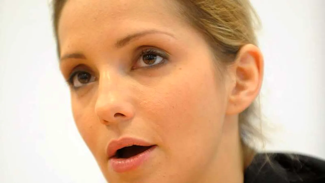 Fiica Iuliei Timoșenko vrea să se întâlnească cu Angela Merkel la Berlin