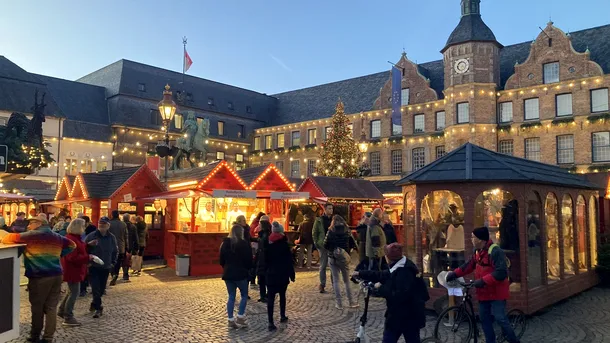 Alertă teroristă în Dusseldorf. Târgul de Crăciun, ținta unui atac similar celui de la Berlin, din 2016