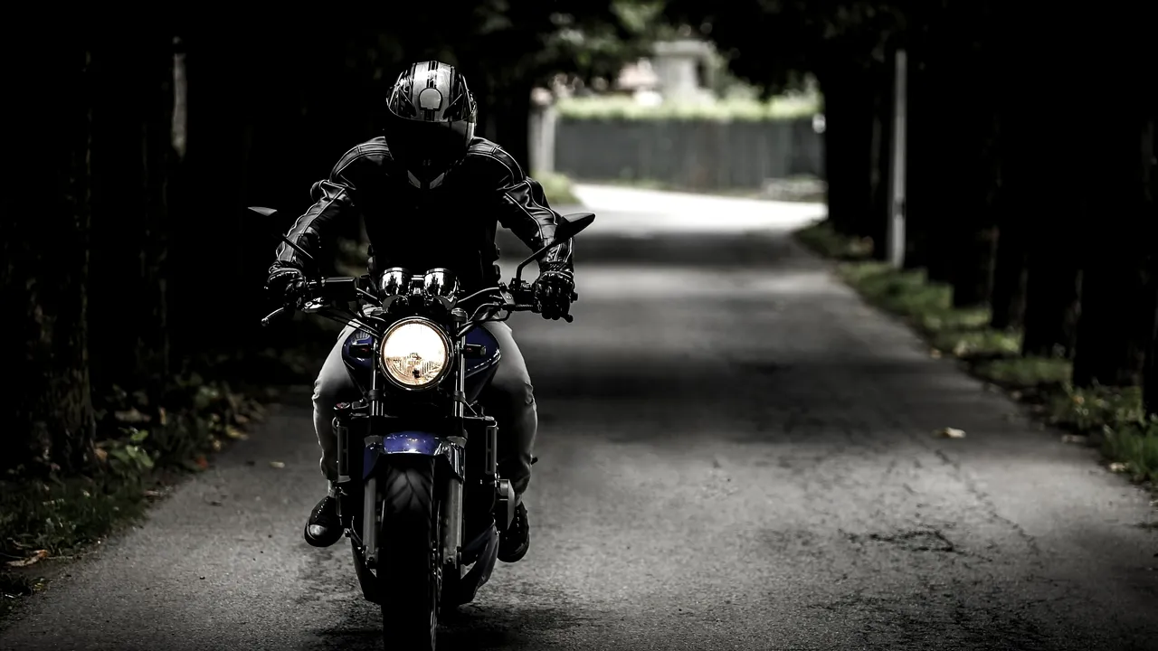 Permisul auto categoria B ar putea fi folosit și pentru motocicletele ușoare