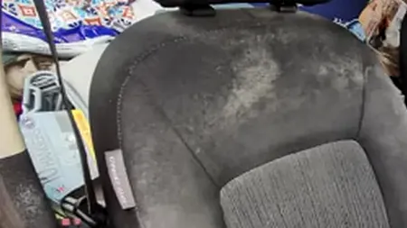 Cum arată mașina pe care un mecanic a refuzat s-o verifice, din cauza mizeriei din interior (FOTO)