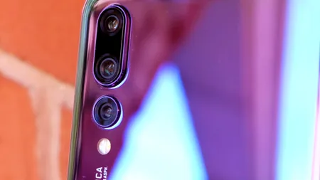 Telefonul cu cea mai bună cameră foto din lume, în oferta unei companii de telefonie din România. Costă o mică avere, dar poate fi luat în rate