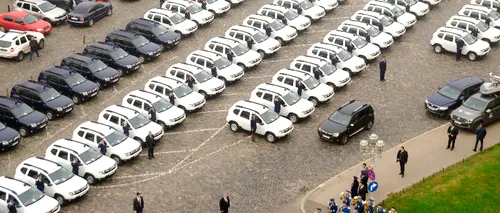 MAI a dat 100 de mașini Dacia Duster la Poliție, Jandarmerie și ISU. Victor Ponta le-a dat cheile