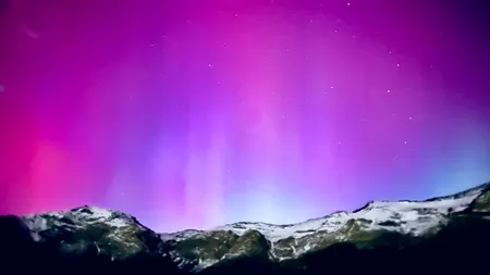 Imagini rare cu AURORA BOREALĂ. O furtuna geo-magnetică a generat cel mai spectaculos eveniment din ultimii 20 de ani
