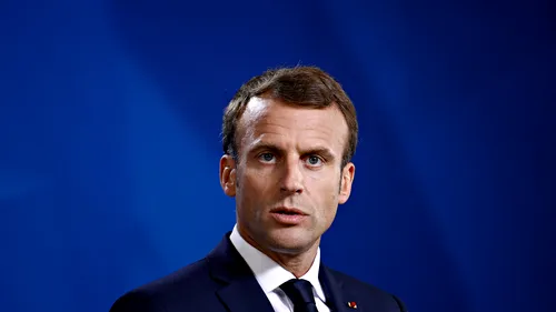 Emmanuel Macron condamnă decizia Rusiei de a lansa un război împotriva Ucrainei: „Rămânem alături de ucraineni”
