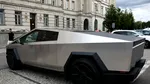 Șoferul care a condus o Tesla Cybertruck în Lugoj a rămas fără permis la doar câteva ore după ce și-a făcut apariția. Care a fost motivul