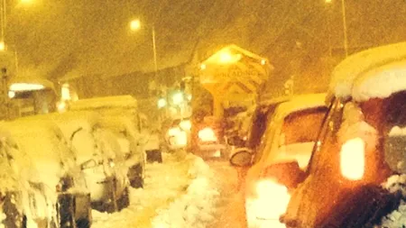 Prima zăpadă provoacă haos în Europa: drumuri blocate și aeroporturi închise. România rămâne sub COD GALBEN de viscol și ninsori