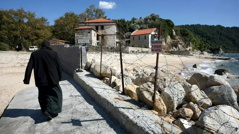 Călugării de la Muntele Athos cer statului elen să fie scutiți pentru totdeauna de taxe. Cu ce îi amenință pe politicieni