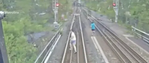 VIDEO | Copii filmați în timp ce aleargă în fața unui tren care se apropie cu viteză
