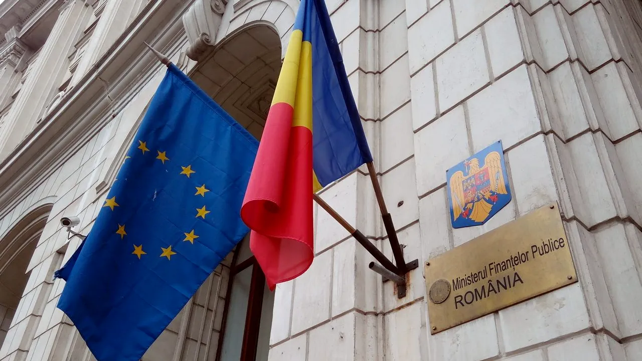 Românii pot de acum să cumpere online titluri de stat. Dobânzile, mai mari decât cele oferite de bănci