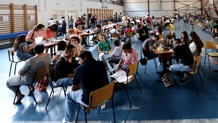 Guvernul a modificat legea educației prin ordonanță de urgență. Ce durată va avea ÎNVĂȚĂMÂNTUL OBLIGATORIU în România și câți ani de liceu se vor face