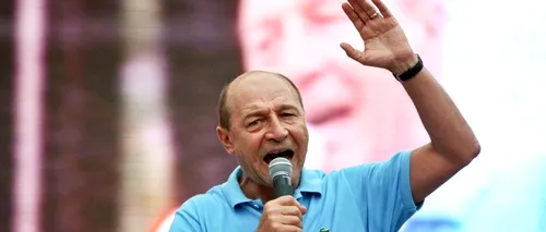 Staff-ul lui Băsescu acuză TVR și postul public de radio de părtinire în campania de la referendum