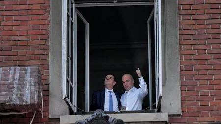 Gândurile lui Cristoiu: Conflictul dintre Rareș Bogdan și Ludovic Orban se vede în gradul de lingușire a lui Iohannis / Care ar fi, dintre cei doi, preferatul președintelui
